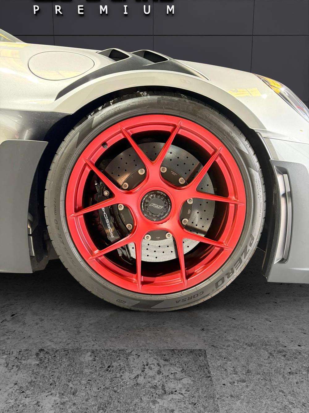 Porsche 911 GT3 RS 2025 plata - foto 7