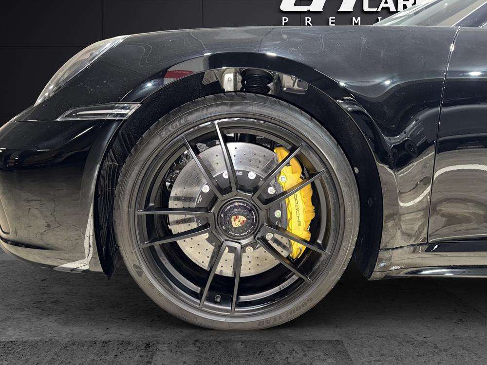 Porsche 911 Carrera 4 GTS Coupé 2022 negro - foto 8