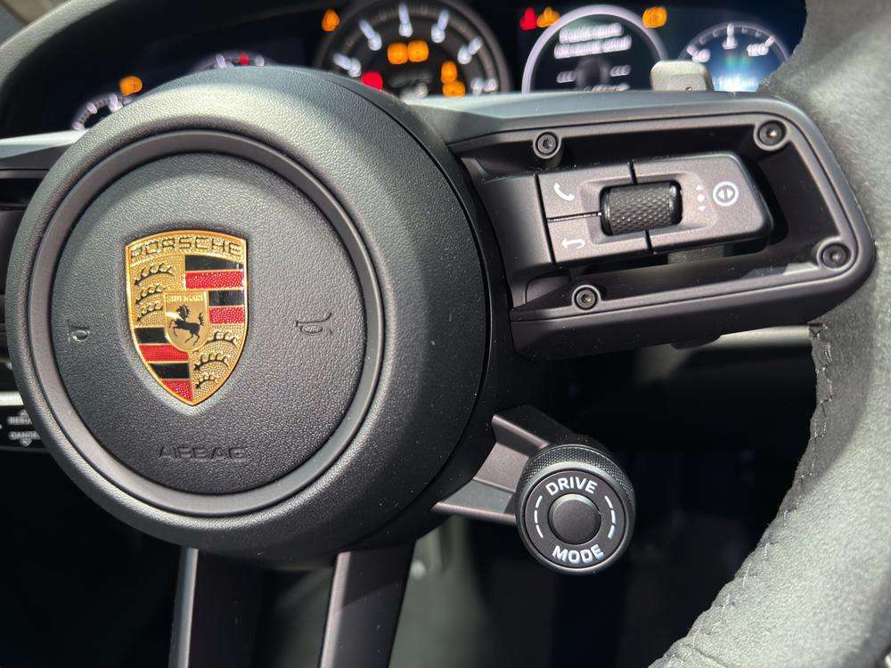 Porsche 911 Carrera 4 GTS Coupé 2022 negro - foto 12