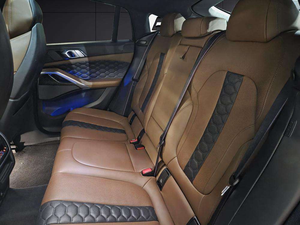 BMW X6 M Competition 2022 negro - foto 16