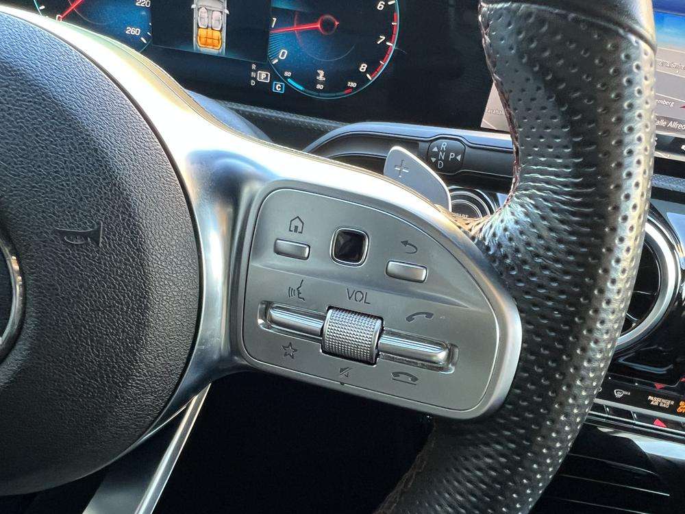 Mercedes-Benz Clase A 200 AMG 2022 negro - foto 10