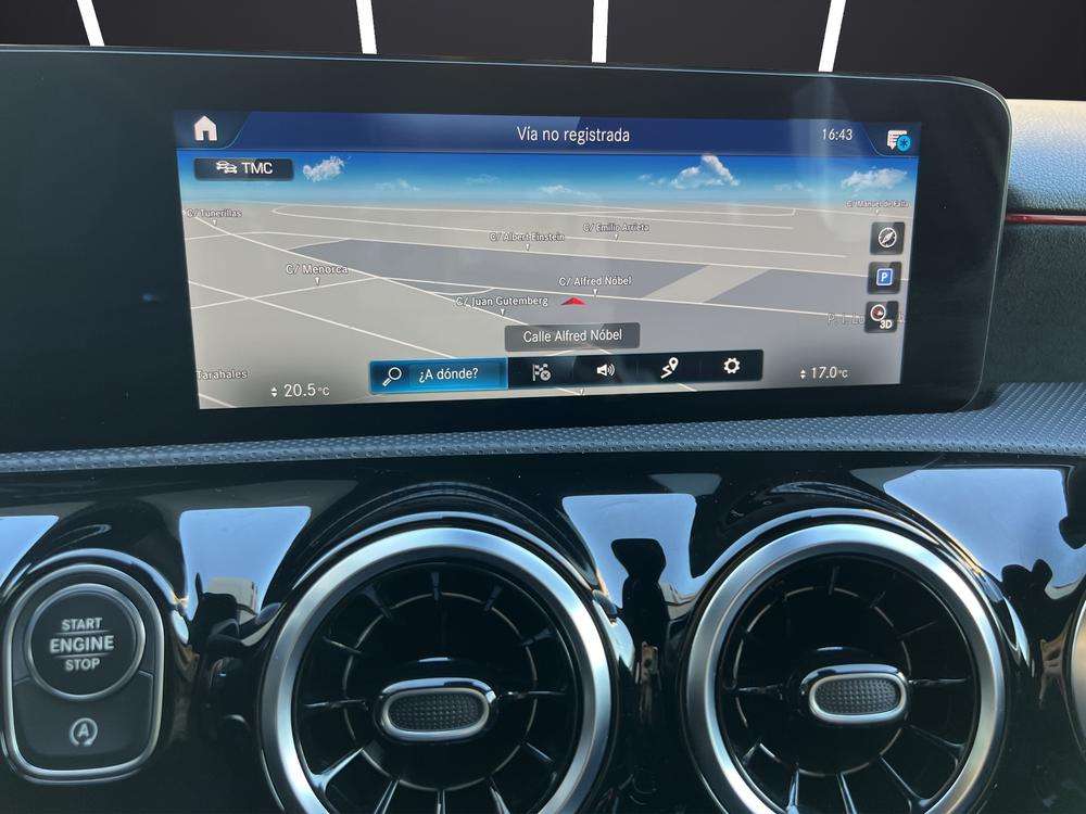 Mercedes-Benz Clase A 200 AMG 2022 negro - foto 11