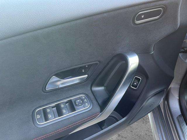 Mercedes-Benz Clase A 200 AMG 2022 negro - foto 15
