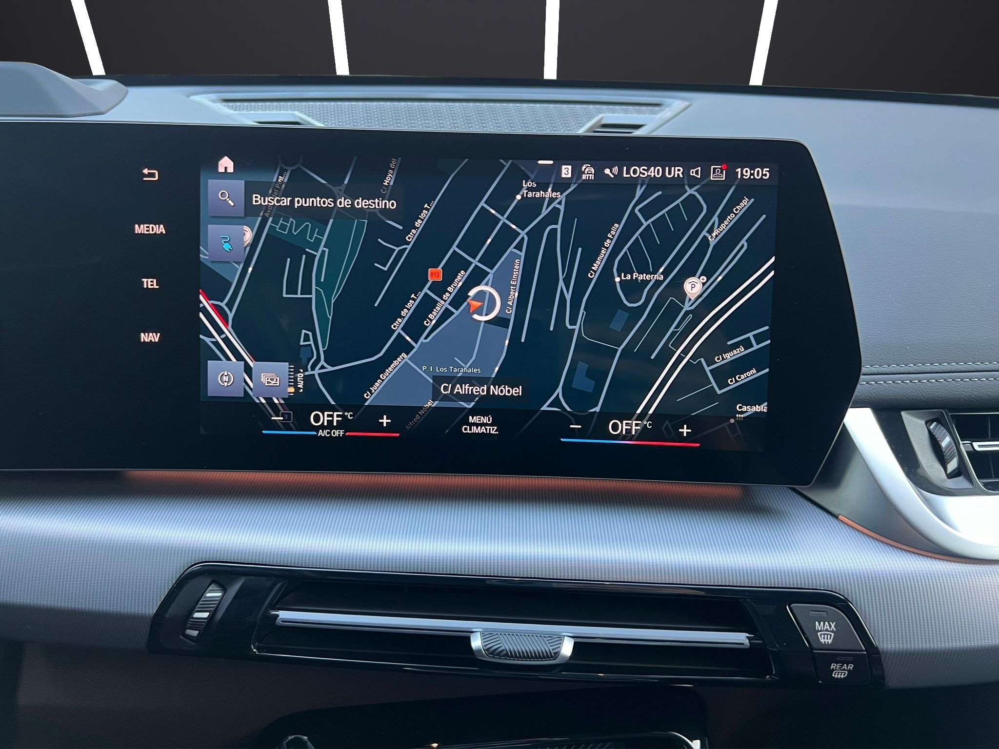 BMW IX1 xDrive 30 2023 azul - foto 9