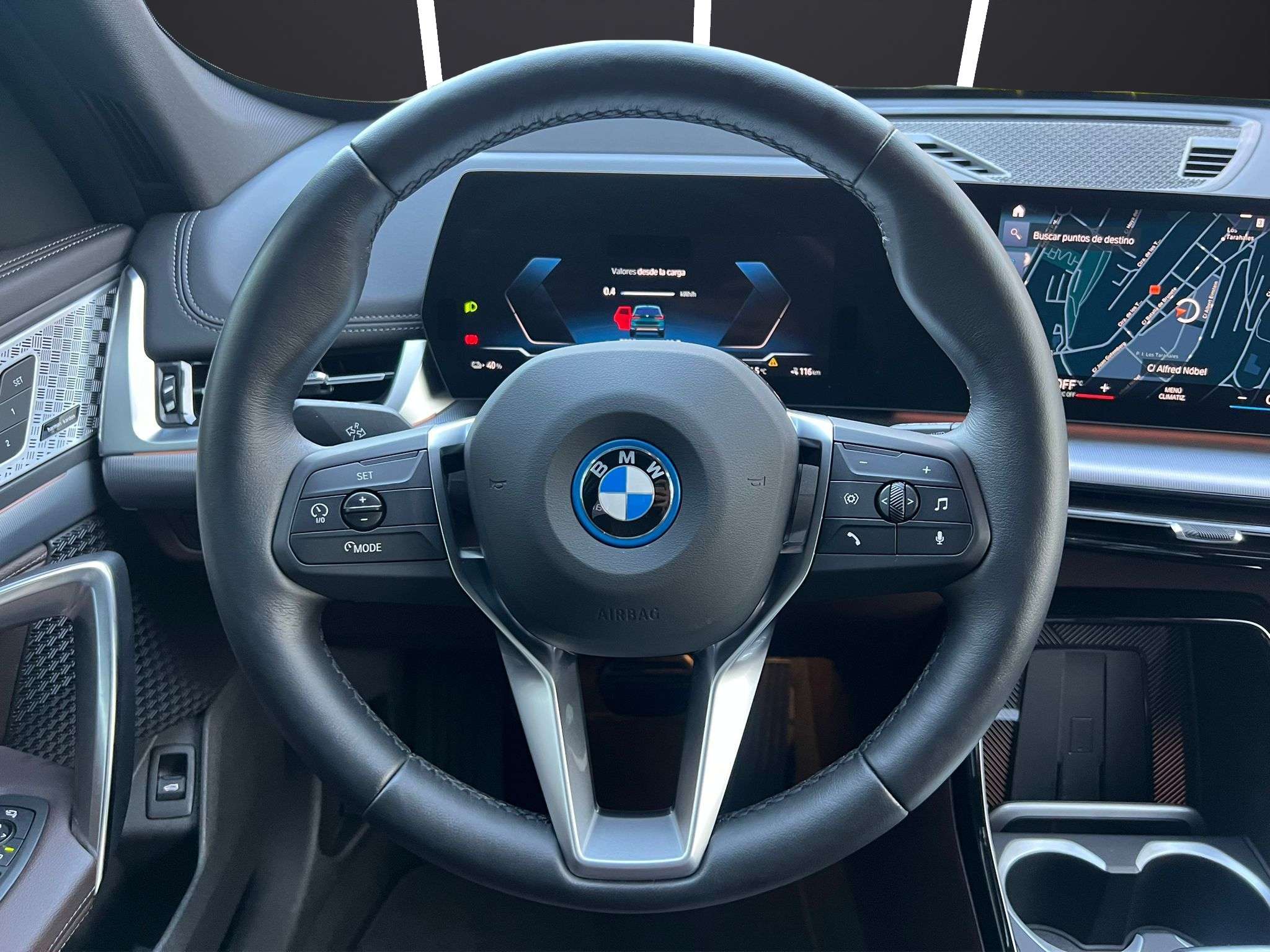 BMW IX1 xDrive 30 2023 azul - foto 7