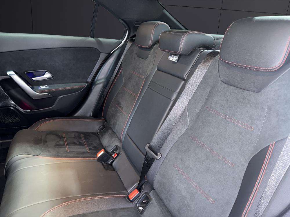 Mercedes-Benz Clase A Sedan 250e AMG 2022 blanco - foto 16