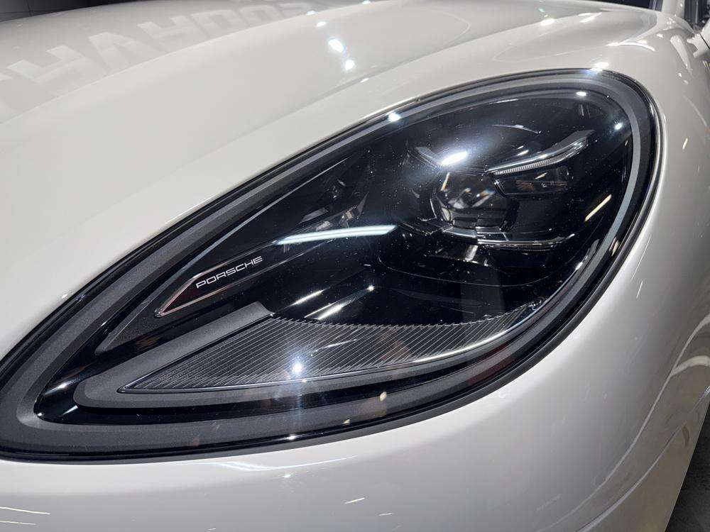 Porsche Macan . 2022 gris crayon - foto 6