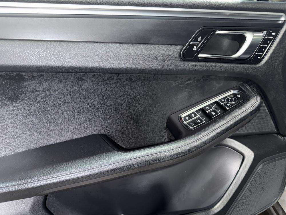 Porsche Macan . 2022 gris crayon - foto 15