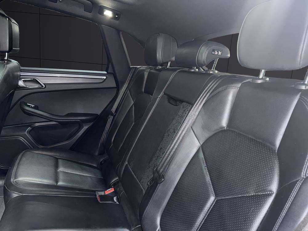 Porsche Macan . 2022 gris crayon - foto 16