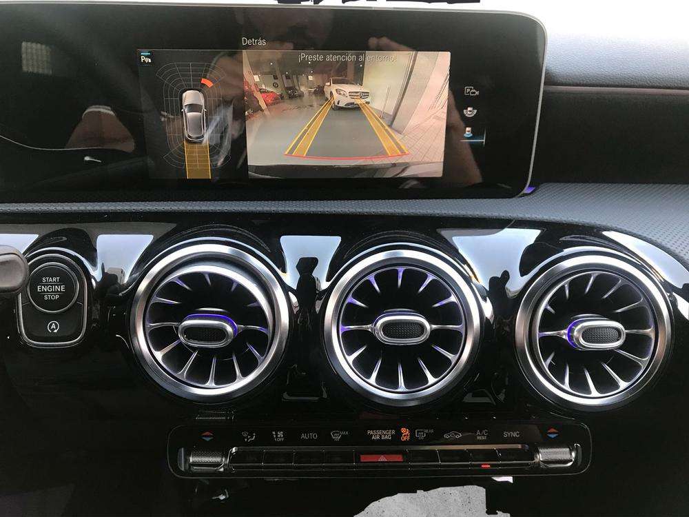 Mercedes-Benz Clase A 250e AMG 2022 negro - foto 11