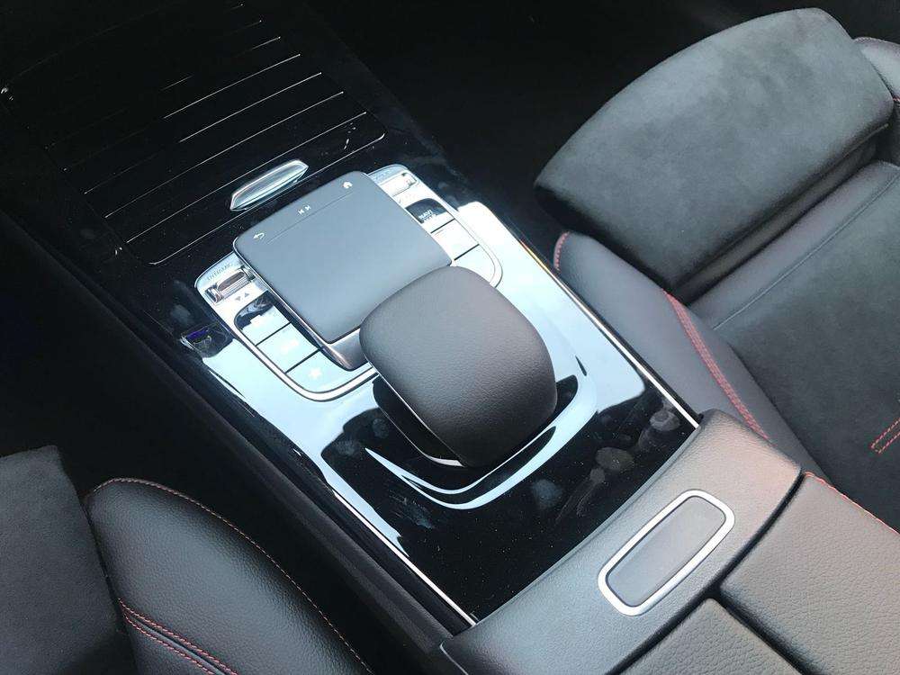 Mercedes-Benz Clase A 250e AMG 2022 negro - foto 14