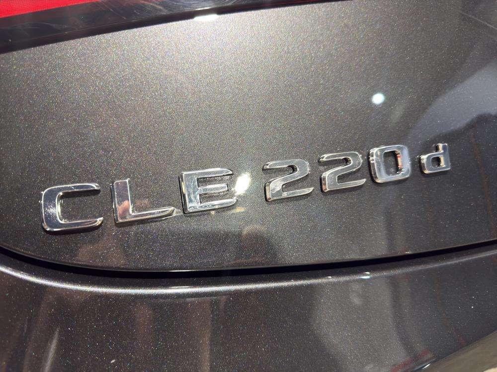 Mercedes-Benz CLE 220d AMG 2025 gris - foto 13
