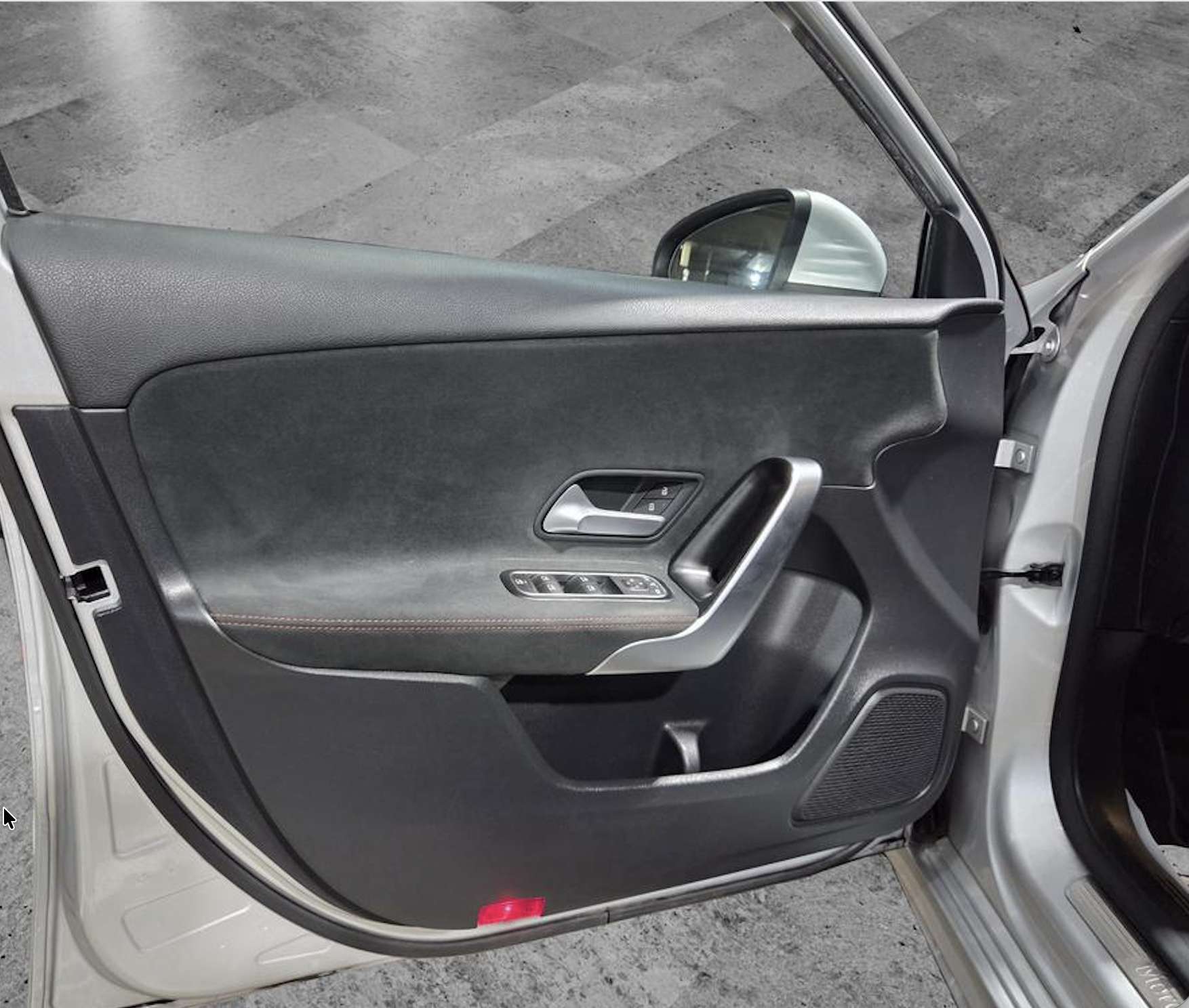 Mercedes-Benz Clase A 200 AMG 2022 plata - foto 16