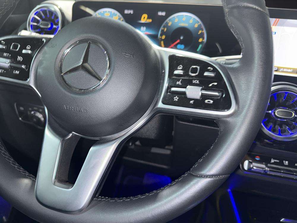 Mercedes-Benz GLA 250e Progressive 2021 azul denim - foto 12