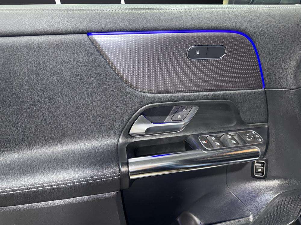Mercedes-Benz GLA 250e Progressive 2021 azul denim - foto 15