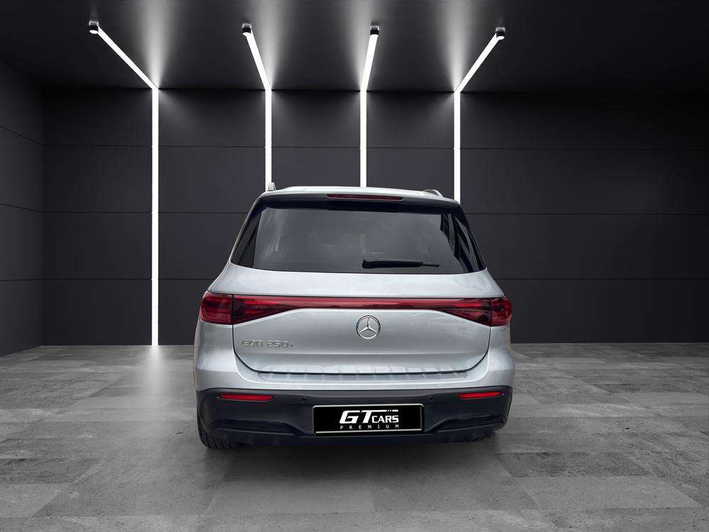 Mercedes-Benz EQB 250+ AMG 2025 plata - foto 5