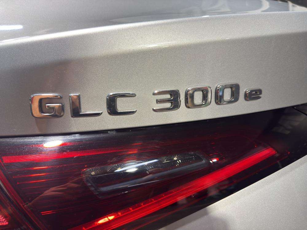 Mercedes-Benz GLC COUPE 300e AMG 2024 plata - foto 8