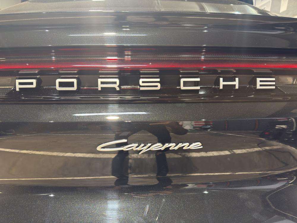 Porsche Cayenne Coupé E-Hybrid 2024 negro - foto 7