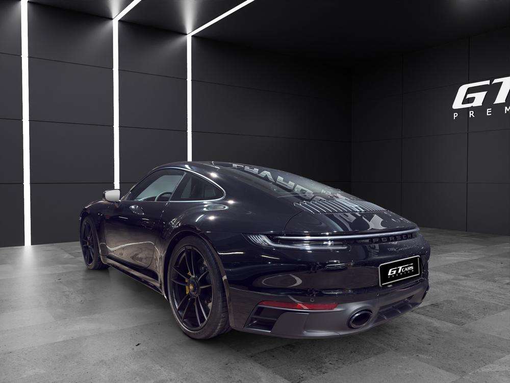 Porsche 911 GTS 2022 negro - foto 3