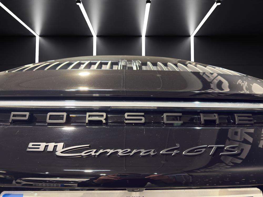 Porsche 911 GTS 2022 negro - foto 8