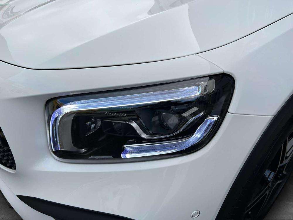 Mercedes-Benz GLB 200 AMG 2022 blanco - foto 4