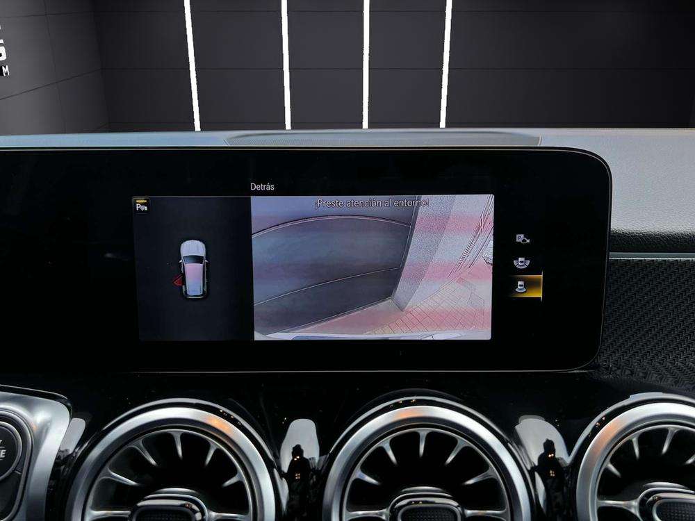 Mercedes-Benz GLB 200 AMG 2022 blanco - foto 12