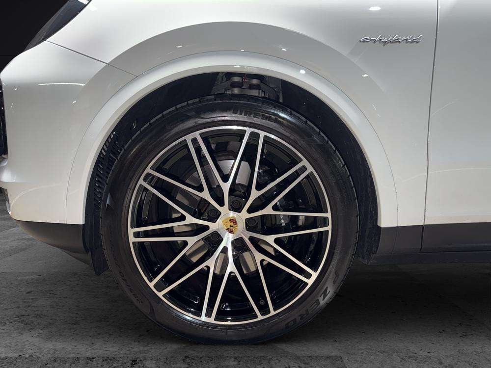 Porsche Cayenne Coupé E-Hybrid 2024 blanco - foto 7