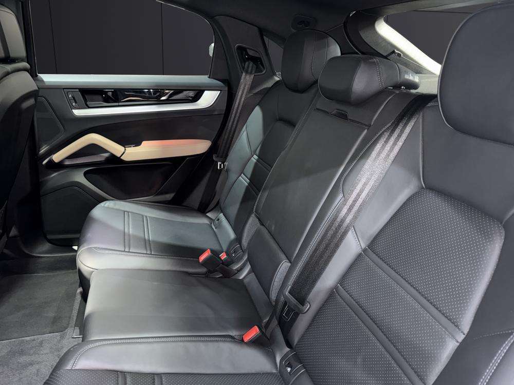 Porsche Cayenne Coupé E-Hybrid 2024 blanco - foto 16