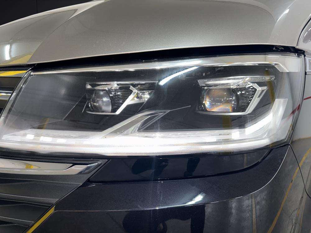 Volkswagen Multivan  Bulli 2022 gris / negro - foto 6
