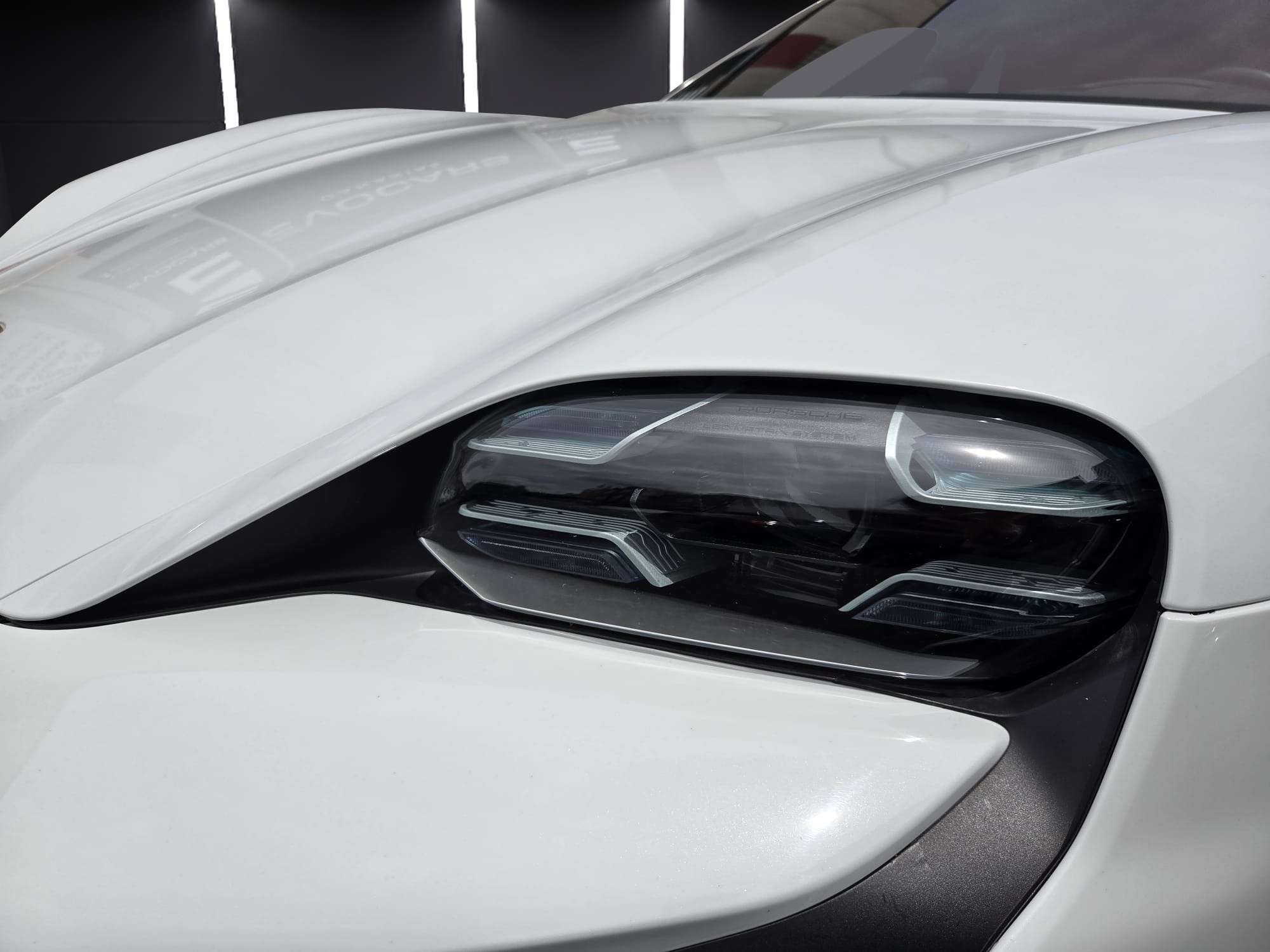 Porsche Taycan Turbo S 2022 blanco - foto 8