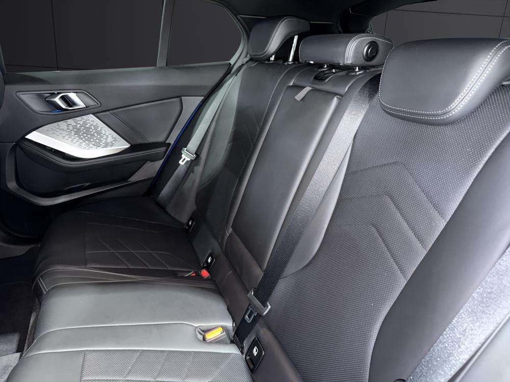 BMW Serie 1 120d 2024 azul - foto 16