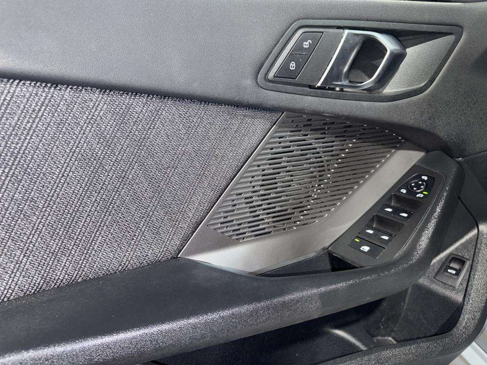 BMW Serie 1 120d 2025 gris - foto 15