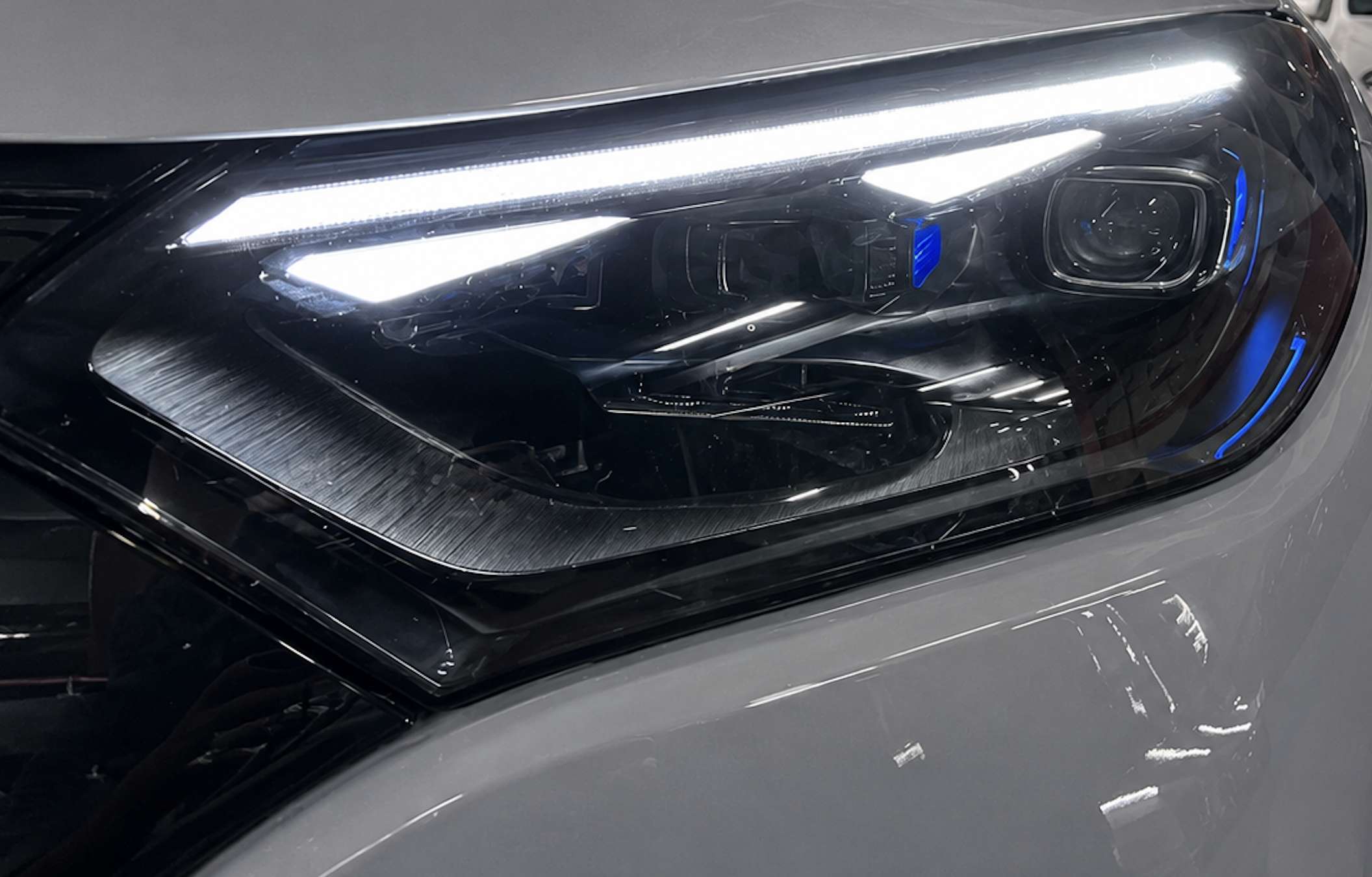Mercedes-Benz EQE SUV 350 AMG 4MATIC 2023 gris alpino - foto 6