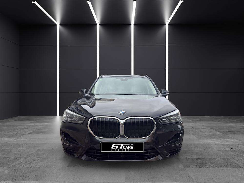 BMW X1 sDrive 18d 2021 negro - foto 4