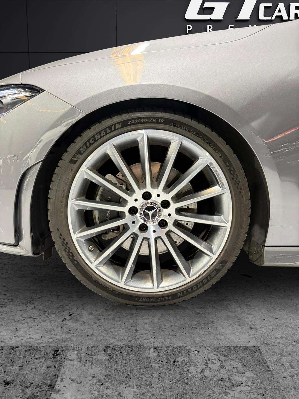 Mercedes-Benz CLA 200 AMG 2020 gris montaña - foto 6