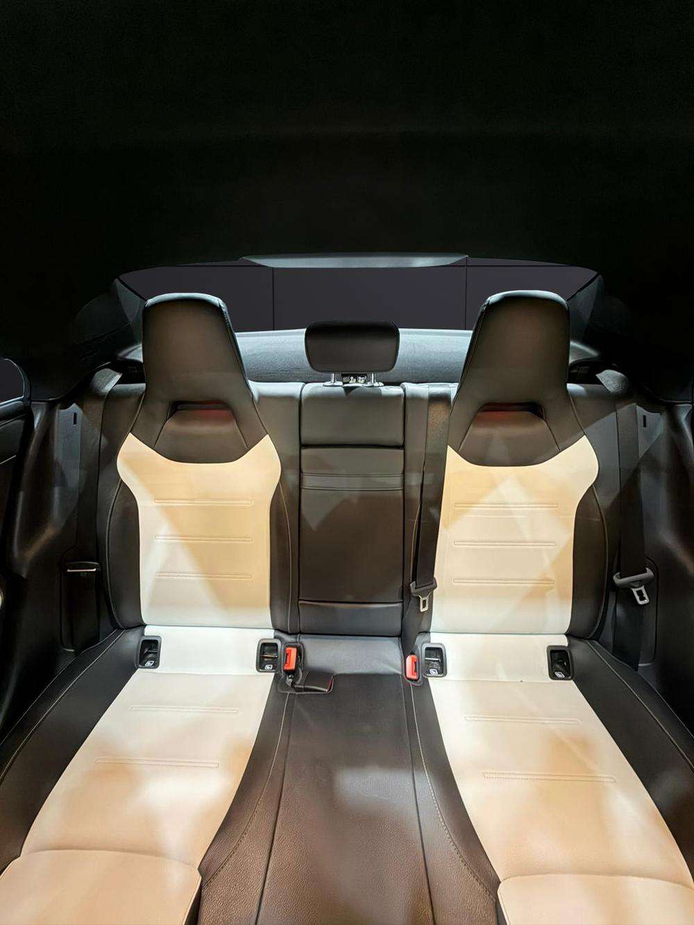 Mercedes-Benz CLA 200 AMG 2020 gris montaña - foto 13