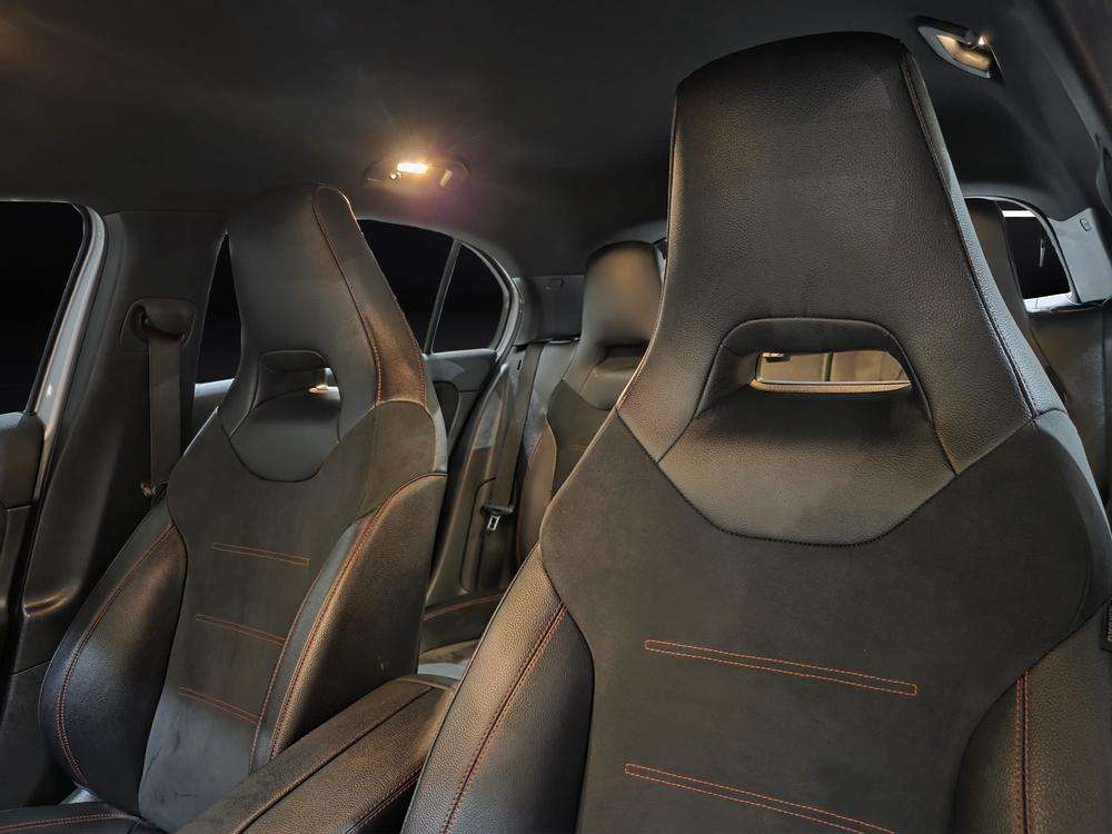 Mercedes-Benz Clase A 200 AMG 2022 plata - foto 17