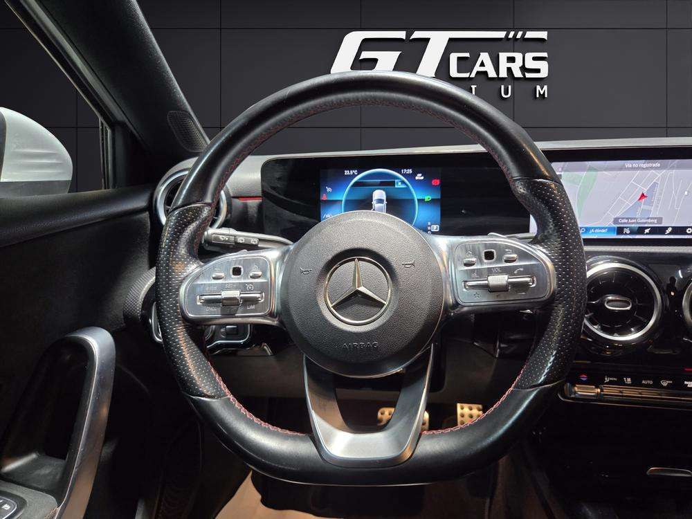 Mercedes-Benz Clase A 200 AMG 2022 gris montaña - foto 12