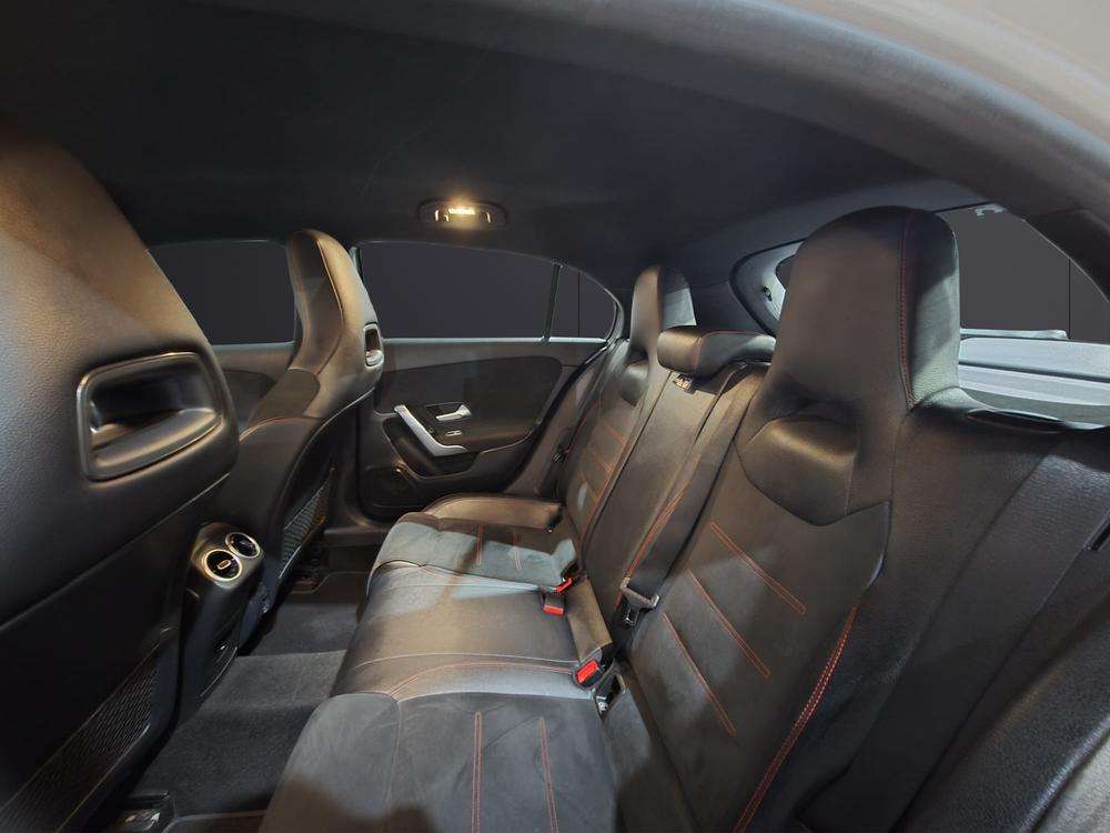 Mercedes-Benz Clase A 200 AMG 2022 gris montaña - foto 18