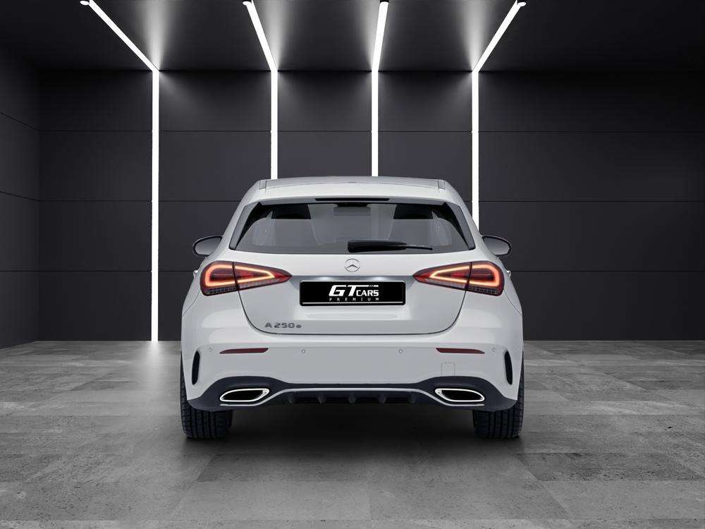 Mercedes-Benz Clase A 250e AMG 2022 blanco - foto 4