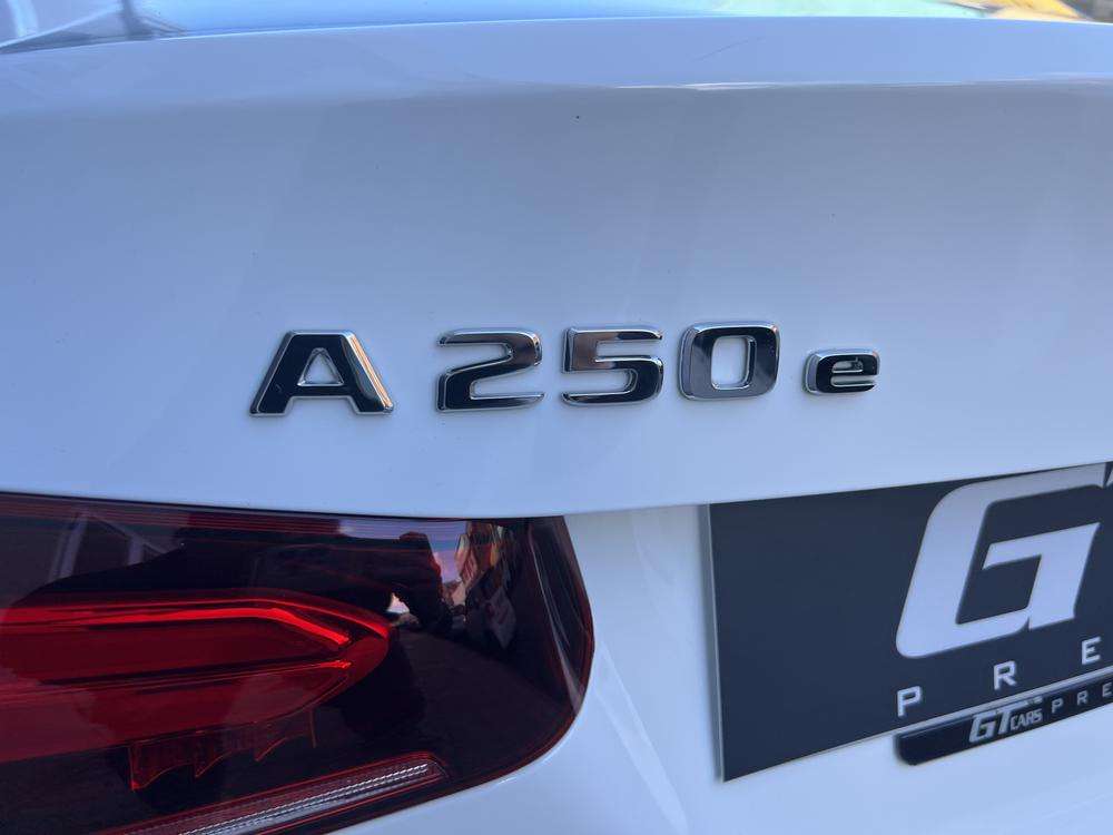 Mercedes-Benz Clase A Sedan 250e AMG 2022 blanco - foto 7