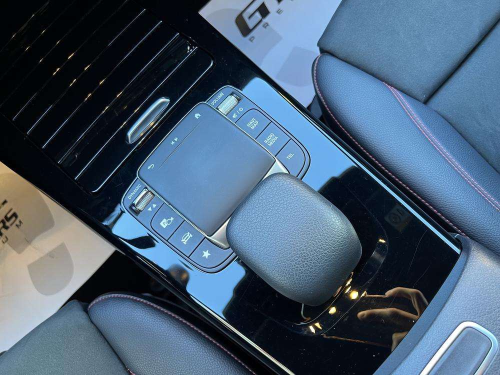Mercedes-Benz Clase A Sedan 250e AMG 2022 blanco - foto 14