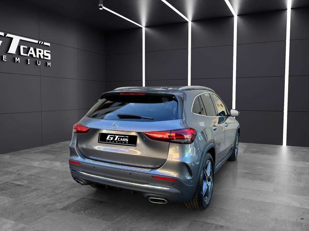 Mercedes-Benz GLA 250e AMG 2022 gris montaña - foto 3