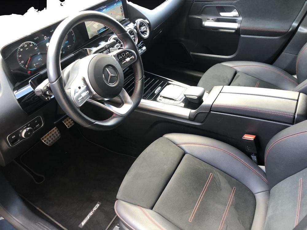 Mercedes-Benz GLA 250e AMG 2022 gris montaña - foto 8