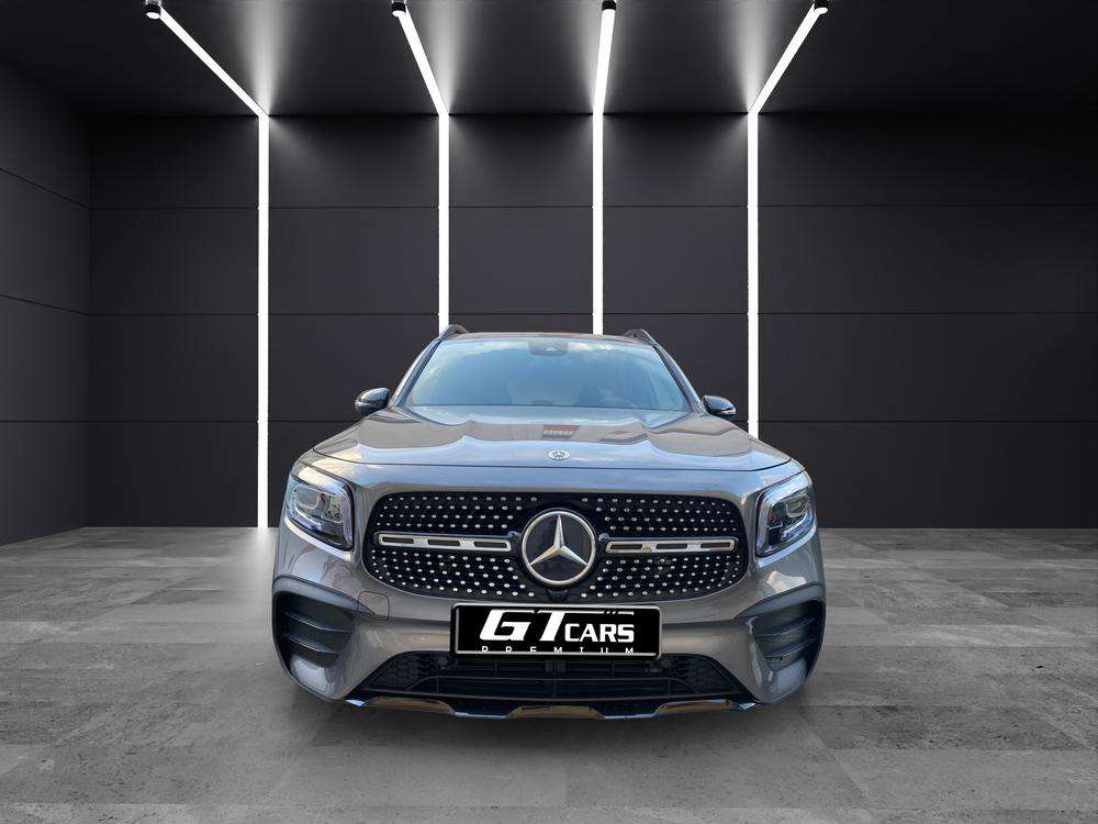 Mercedes-Benz GLB 200D AMG 2022 gris montaña - foto 4