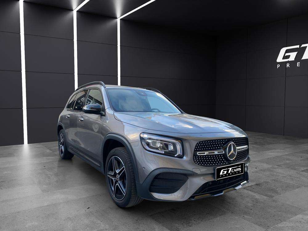 Mercedes-Benz GLB 200D AMG 2022 gris montaña - foto 5