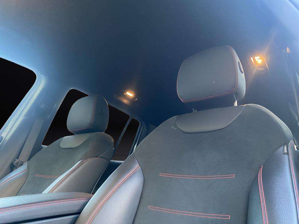 Mercedes-Benz GLB 200D AMG 2022 gris montaña - foto 15