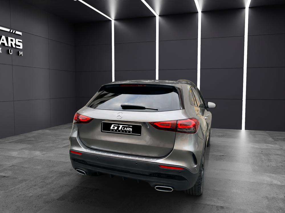 Mercedes-Benz GLA 200 AMG 2022 gris montaña - foto 4