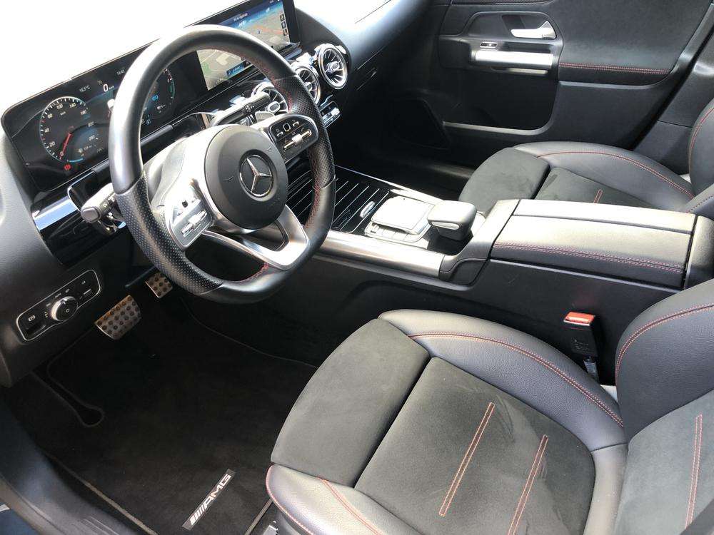 Mercedes-Benz GLA 200 AMG 2022 gris montaña - foto 7