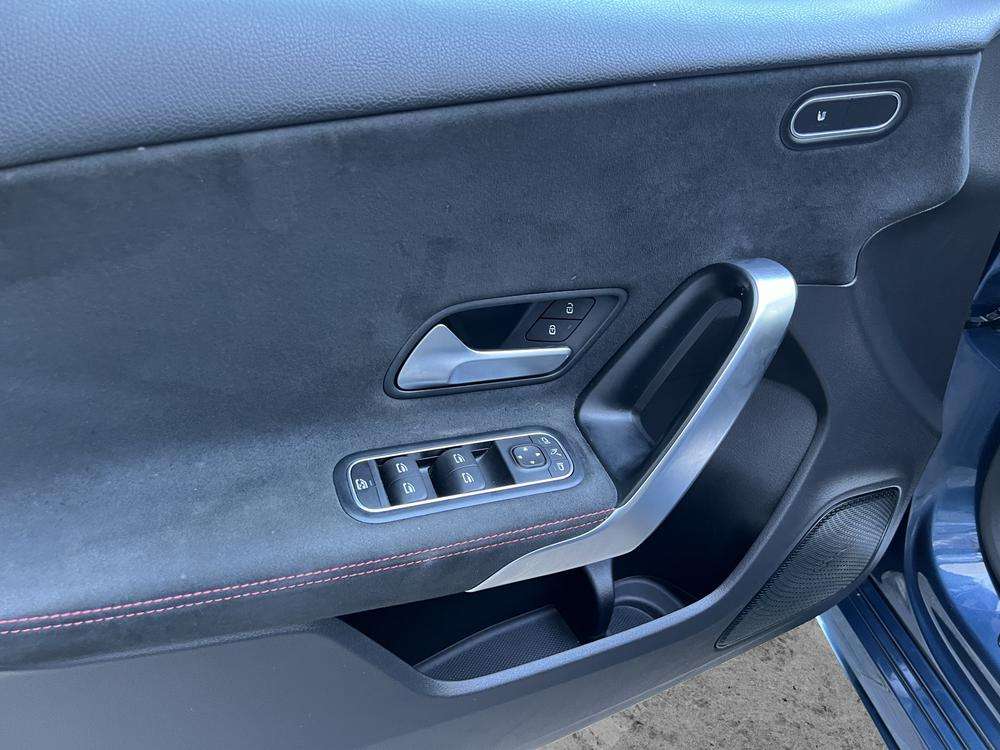 Mercedes-Benz Clase A 250e AMG 2022 azul denim - foto 12
